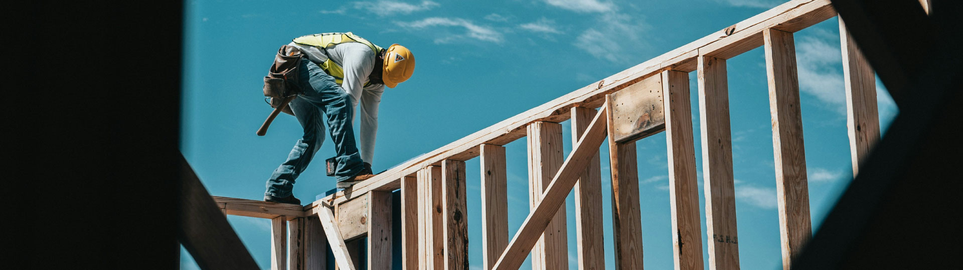 Entre grúas, martillos y sueños: el nuevo momento creativo de la construcción en Puerto Rico