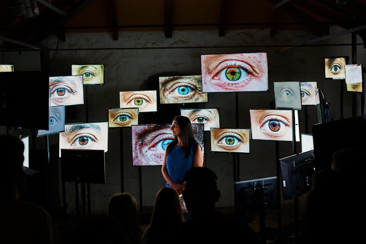 All eyes on you All eyes on you