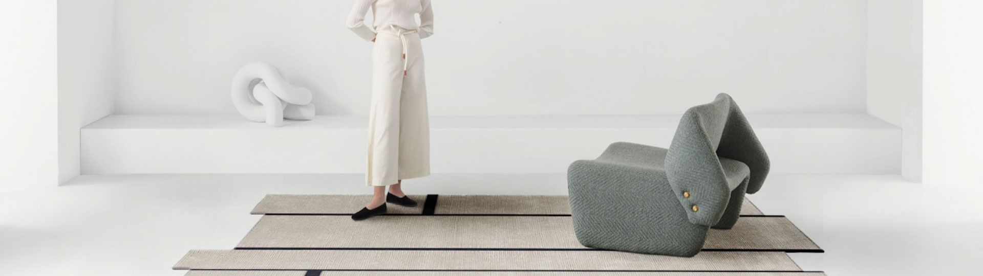 Modo de Vida - AMINI: Alfombras en blanco y negro